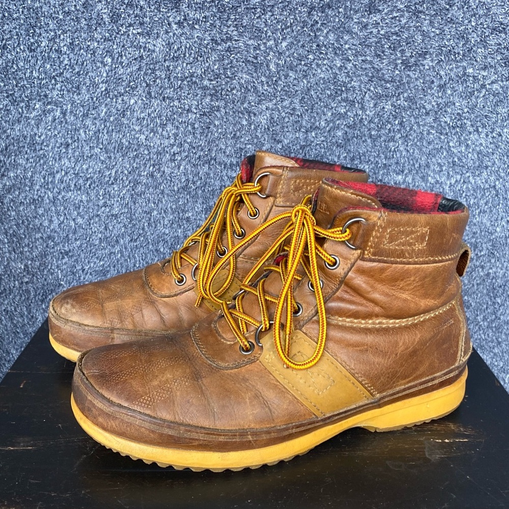 SOREL Waterproof Putnam Leather Hiking Boots